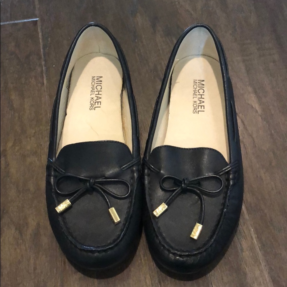 Barely worn! Like new Michael Kors black flats